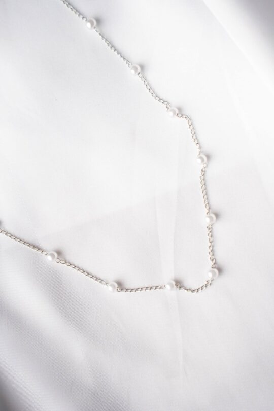 Minimalist Pearl Station Necklace